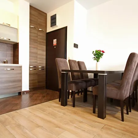 219 Apartment *
